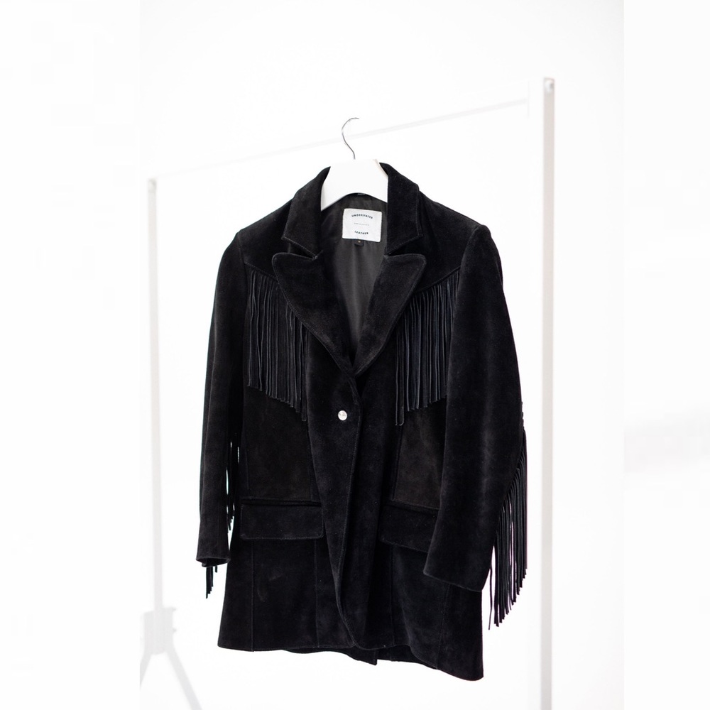 Free People x Marlboro Blazer in Black
Understated Leather

$627 - Picture 12 of 16